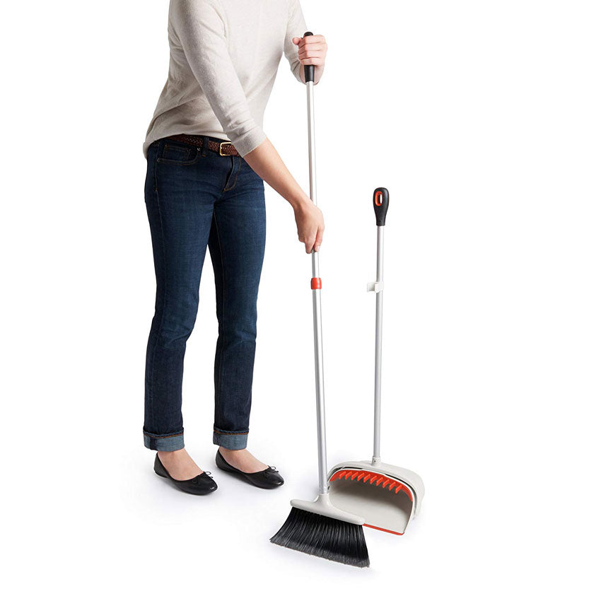 OXO Good Grips Upright Sweep Set
